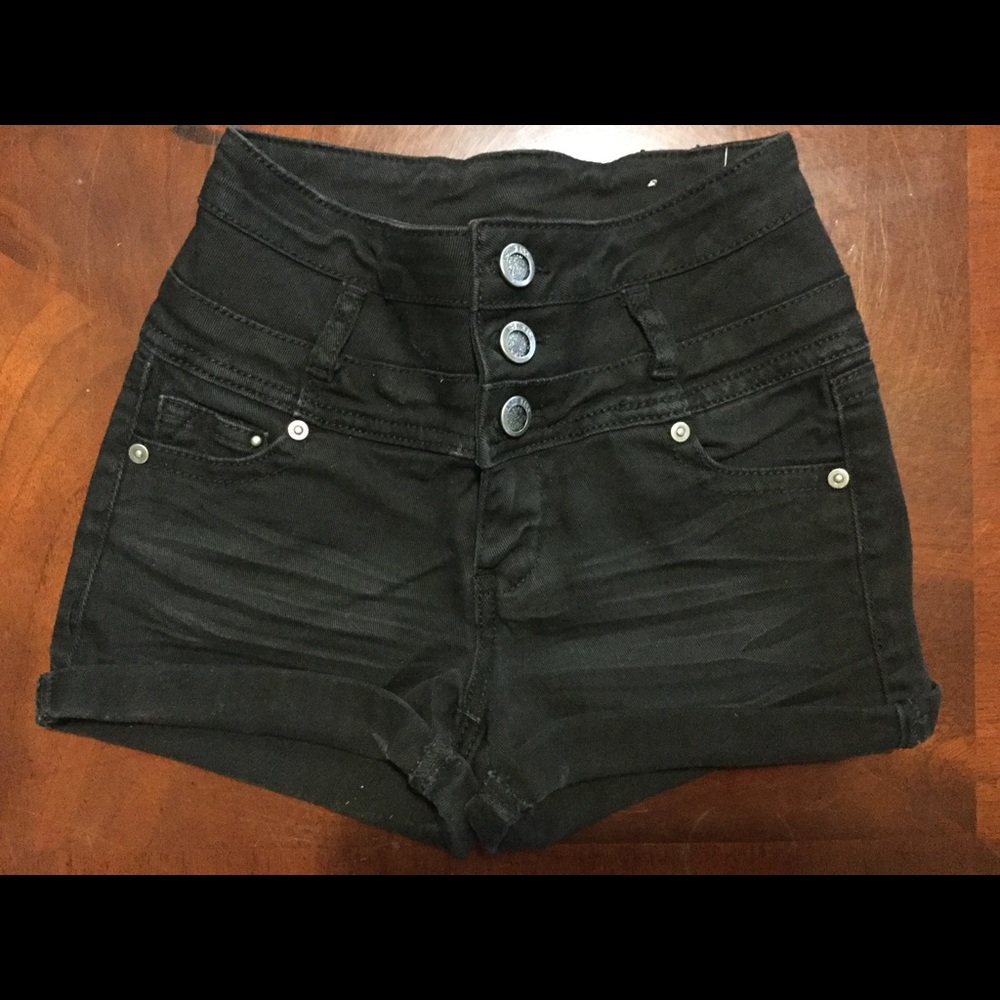 1st Kiss Highwaisted Black Jean Shorts